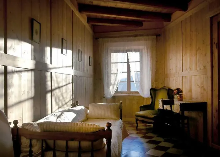 Aquarelle Bed and Breakfast 3*